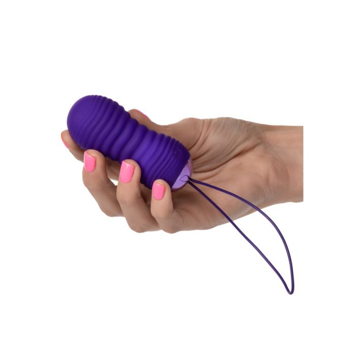 Vibratie Eitje ThrustMe - Paars-vibratie-eitje-thrustme-paars-hand.jpg